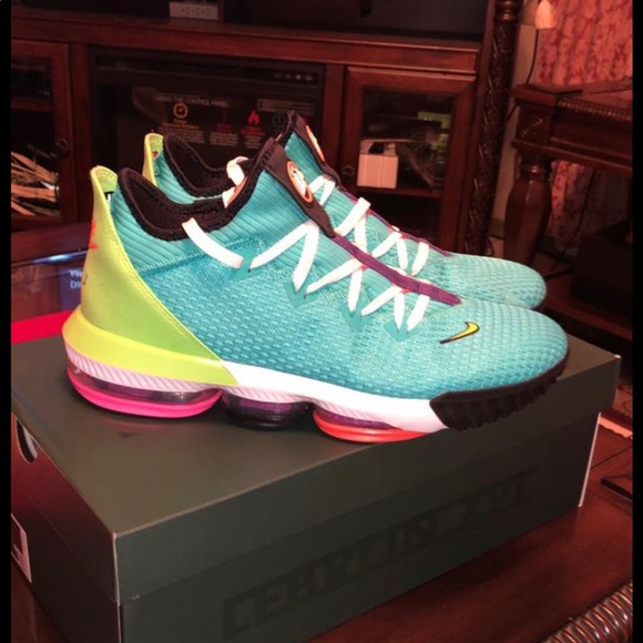 lebron 16 air trainer stockx